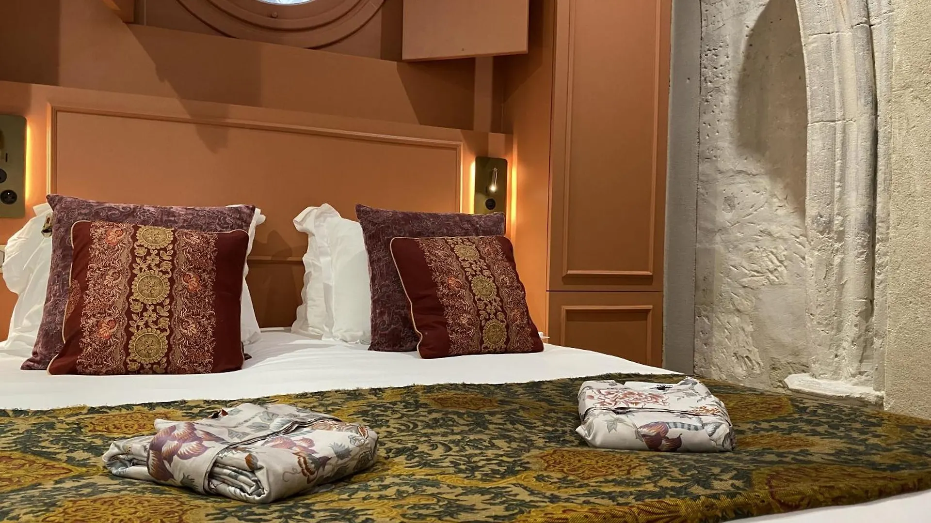 Clement VI Elegant Apartment Suite Spa Et Fitness Avignon