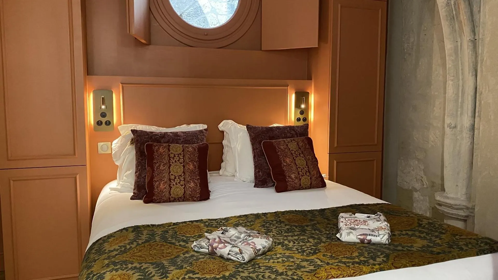 Clement VI Elegant Apartment Suite Spa Et Fitness Avignon France