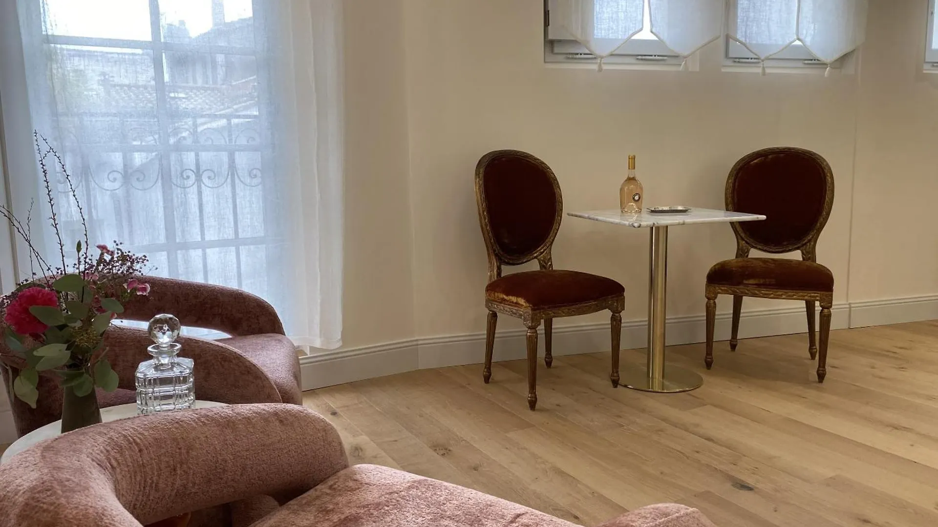 Clement VI Elegant Apartment Suite Spa Et Fitness Avignon France