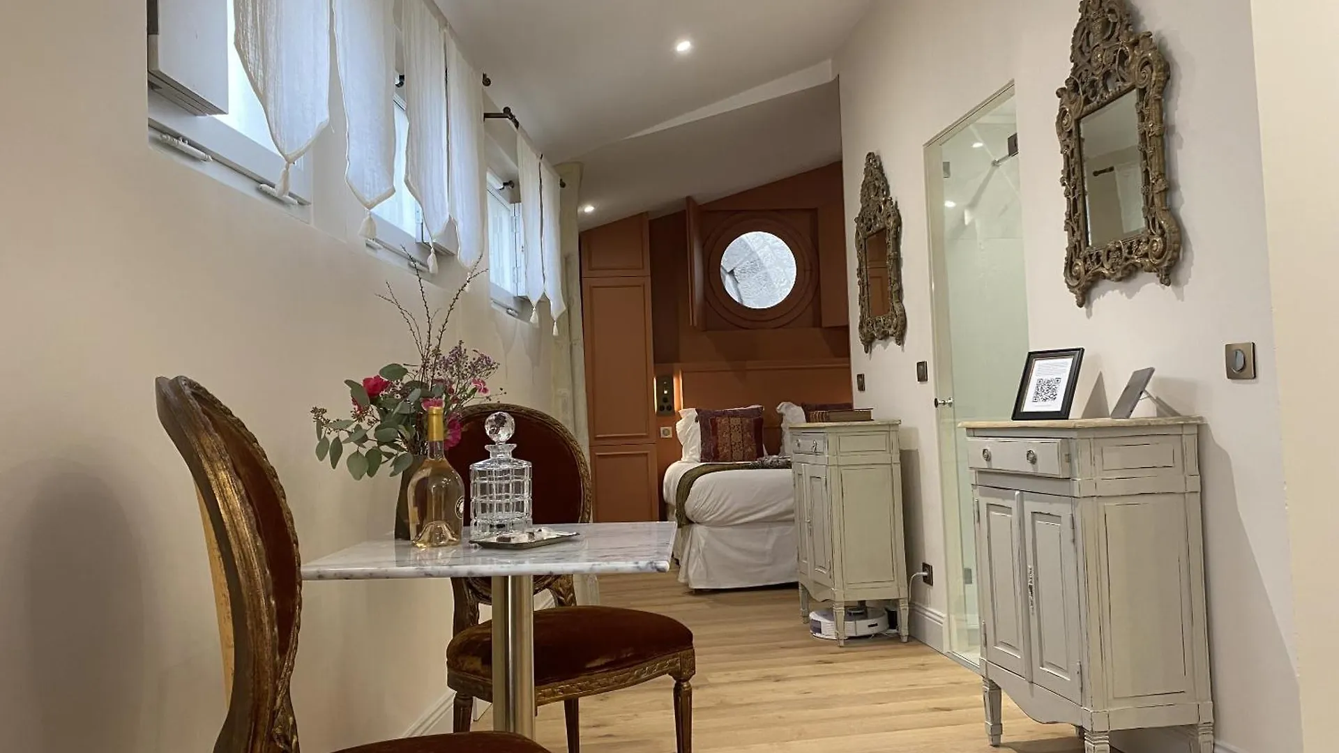 Clement VI Elegant Apartment Suite Spa Et Fitness Avignon 0*,  France