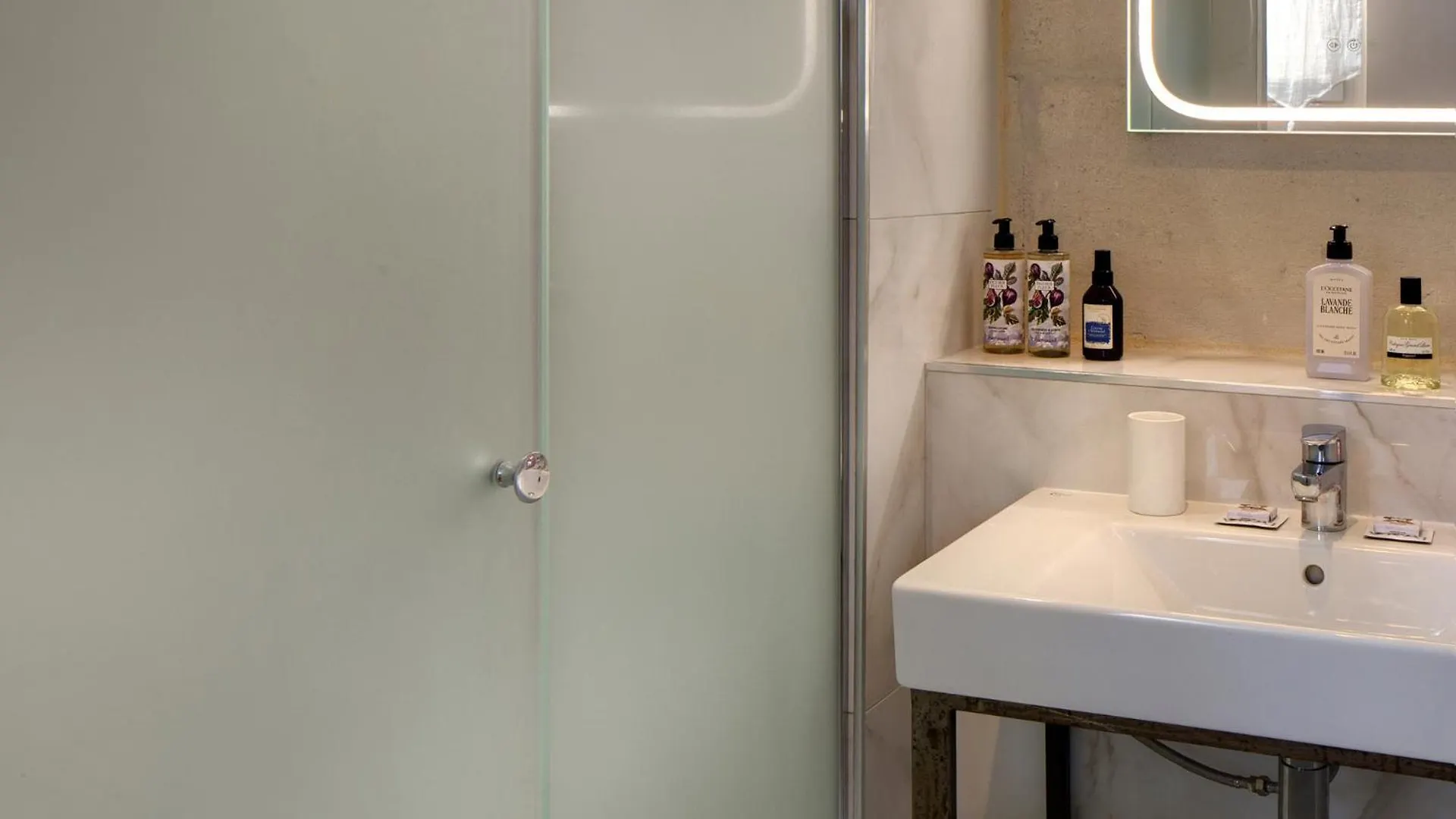 Clement VI Elegant Apartment Suite Spa Et Fitness Avignon 0*,